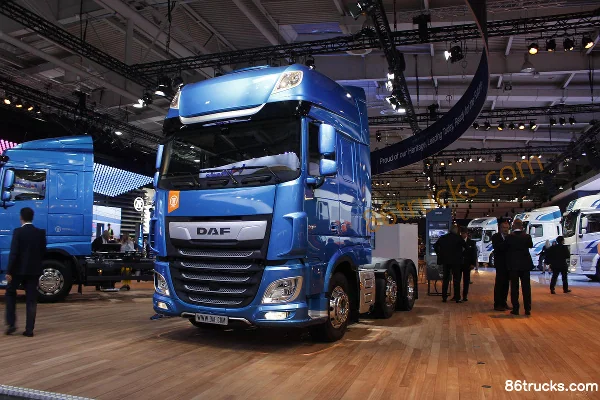 DAF XF heavy truck 530 hp 6X2(8 wheels) tractor truck Exterior (2) | 86Trucks