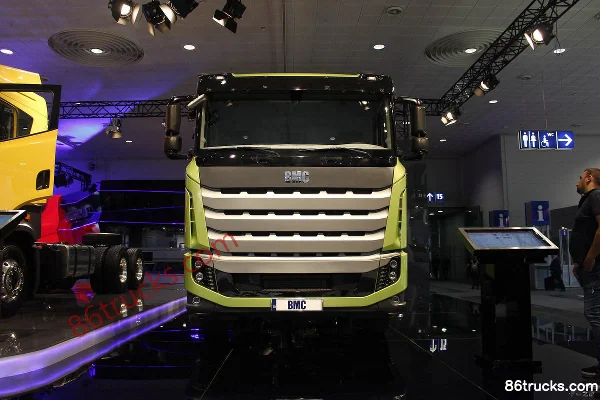 BMC 290 hp 4X2(6 wheels) Cargo Truck Exterior (2) | 86Trucks