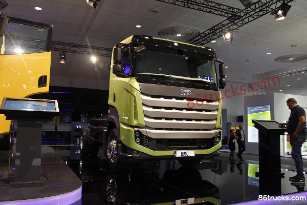 BMC 290 hp 4X2(6 wheels) Cargo Truck Exterior