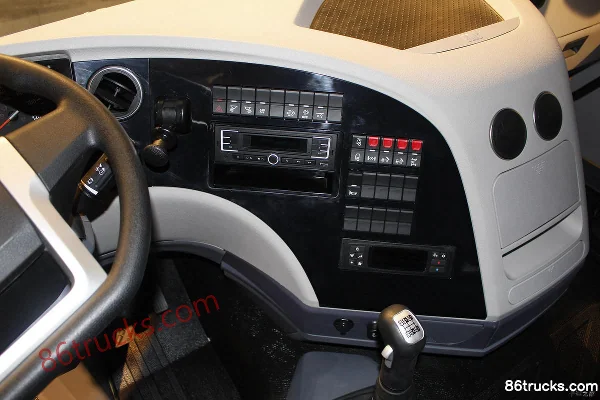 BMC 290 ch 6X2(8 roues) camion porteur Cabine (3) | 86Trucks