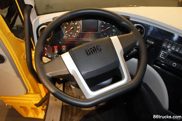 BMC 290 ch 6X2(8 roues) camion porteur Cabine (2) | 86Trucks