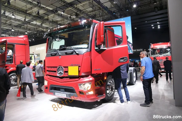 Mercedes-Benz New Actros Heavy Truck 430 hp 4X2(6 wheels) Tractor Truck (Model 1843 LS) Exterior (3) | 86Trucks