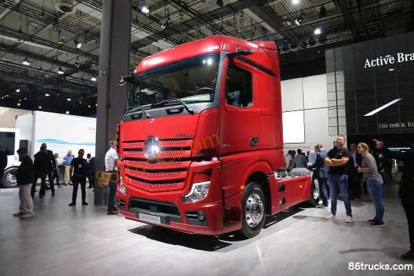 Mercedes-Benz New Actros Heavy Truck 450 hp 4X2(6 wheels) Tractor Truck (Model 1845 LS) Exterior (3) | 86Trucks