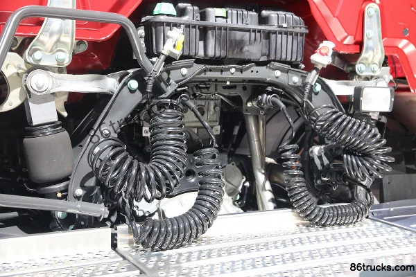 Mercedes-Benz New Actros Heavy Truck 430 hp 4X2(6 wheels) Tractor Truck (Model 1843 LS) Chassis (3) | 86Trucks