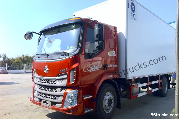 Dongfeng Liuqi Nouveau Chenglong M3 185 ch 4X2(6 roues) camion frigorifique 6,8 m (Binglingfang) Extérieur (2) | 86Trucks