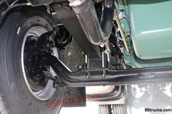 FAW Jiefang Qingdao HanV Heavy Truck 290 hp 4X2(6 wheels) Tractor Truck Chassis (2) | 86Trucks