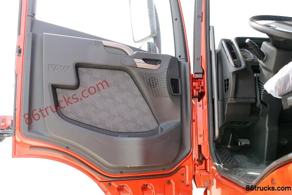 FAW Jiefang Qingdao JH6 heavy truck 400 hp 6X4(10 wheels) tractor truck Cab (1) | 86Trucks