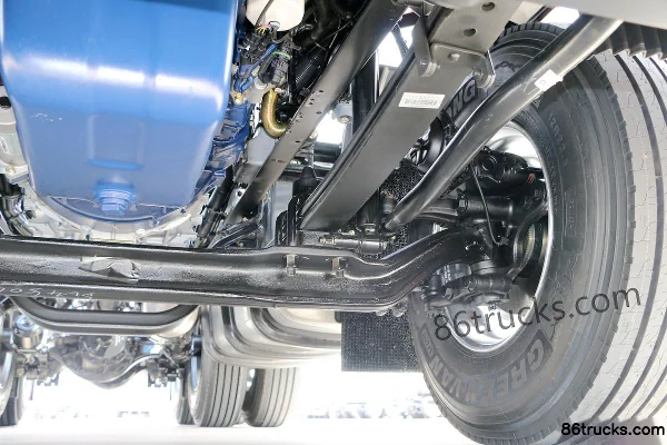 FAW Jiefang Qingdao JH6 heavy truck 400 hp 6X4(10 wheels) tractor truck Chassis (3) | 86Trucks