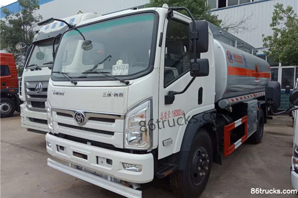 Sanhuan Shitong T3 Chuangke 150 hp 4X2(6 wheels) Fuel Tanker Truck (Chengliwei Brand) Exterior (2) | 86Trucks