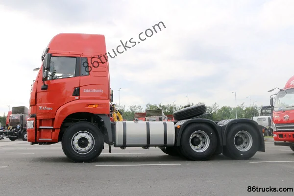 FAW Jiefang Qingdao TianV poids lourd version froide 430 ch 6X4(10 roues) tracteur routier (double réservoir) Extérieur (3) | 86Trucks