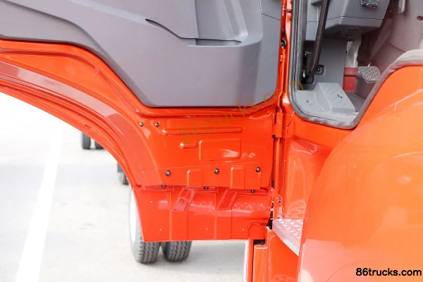 FAW Jiefang Qingdao TianV poids lourd version froide 430 ch 6X4(10 roues) tracteur routier (double réservoir) Cabine (2) | 86Trucks