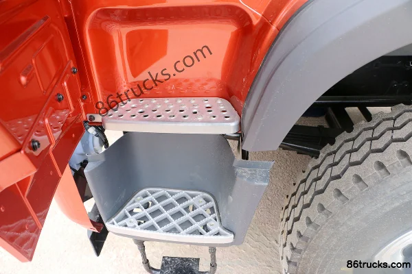 FAW Jiefang Qingdao TianV Heavy Truck 430 hp 8X4(12 wheels) 8m Dump Truck (3960mm Wheelbase) Cab (2) | 86Trucks