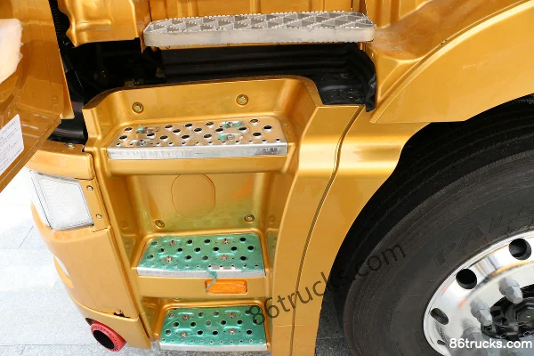 Hualing Hanma H9 480 ch 6X4(10 roues) tracteur routier pour matières dangereuses Cabine (2) | 86Trucks