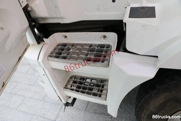 Hualing Hanma H6 220 ch 4X2(6 roues) camion balayeur Cabine (2) | 86Trucks