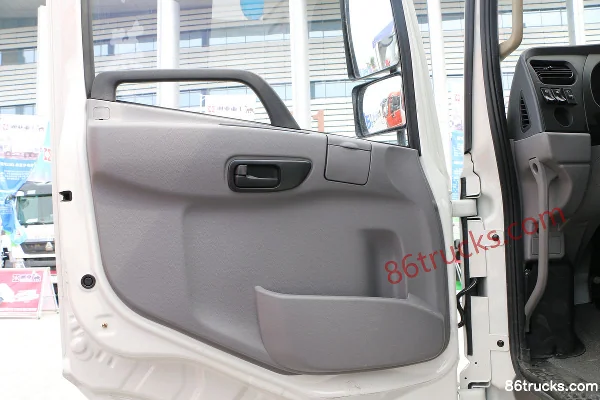 Hualing Lingma H3 180hp 4X2(6 wheels) Garbage Transport Truck Cab (1) | 86Trucks