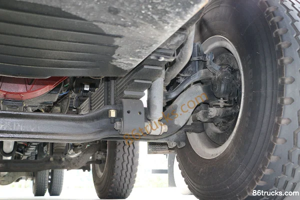 Hualing Star 270 hp 6X2(8 wheels) Truck-mounted Crane Chassis (3) | 86Trucks