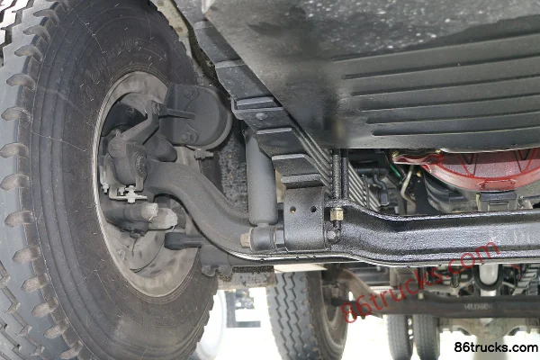 Hualing Star 270 hp 6X2(8 wheels) Truck-mounted Crane Chassis (2) | 86Trucks