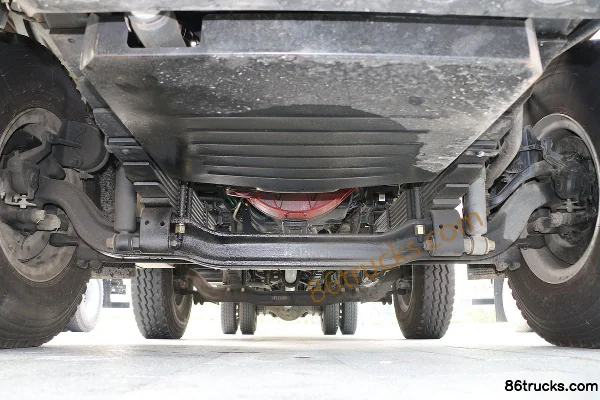 Hualing Star 270 hp 6X2(8 wheels) Truck-mounted Crane Chassis (1) | 86Trucks