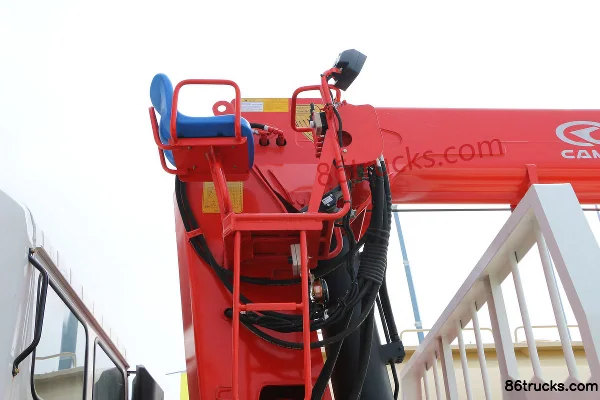 Hualing Star 270 hp 6X2(8 wheels) Truck-mounted Crane Body (1) | 86Trucks