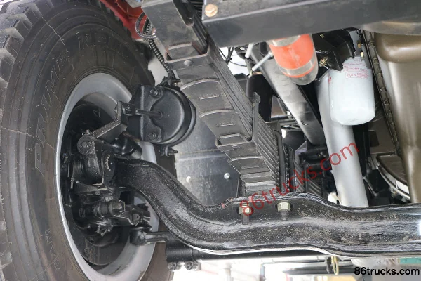 Hualing Lingma H3 180hp 4X2(6 wheels) Multi-Function Dust Suppression Truck Chassis (2) | 86Trucks