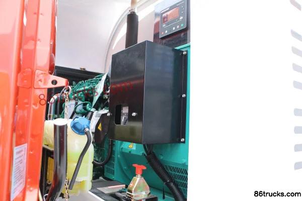 Hualing Lingma H3 180hp 4X2(6 wheels) Multi-Function Dust Suppression Truck Body (2) | 86Trucks