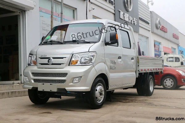 Sinotruk Wangpai W1 1.5L 102hp 4X2(6 wheels) Gasoline 2.8m Double Row Flatbed Mini Truck Exterior (3) | 86Trucks