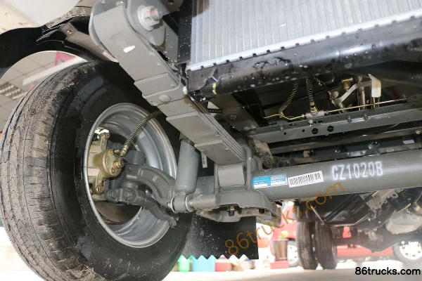 Sinotruk Wangpai W1 1.5L 102hp 4X2(6 wheels) Gasoline 2.8m Double Row Flatbed Mini Truck Chassis (2) | 86Trucks