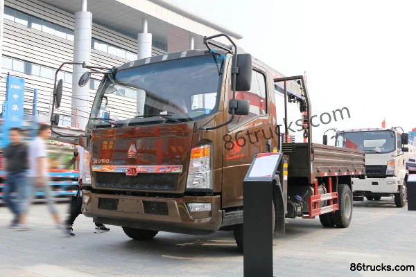 Sinotruk HOWO Hanjiang 150 ch 4X2(6 roues) camion grue 3,4 m Extérieur (3) | 86Trucks