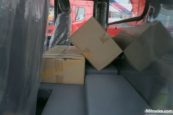 Sinotruk Steyr M5G camion lourd 210 ch 4X2(6 roues) porte-voitures à essieu central Cabine (3) | 86Trucks