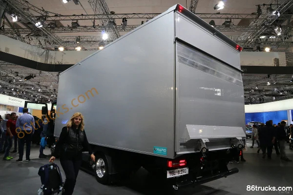 MAN TGL Series Medium Truck 190 hp 4X2(6 wheels) Box Cargo Truck (TGL 8.190 4x2 BL) Exterior (2) | 86Trucks