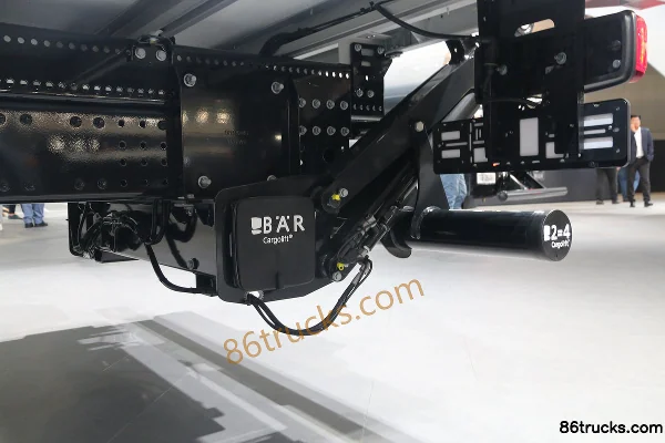 MAN TGL Series Medium Truck 190 hp 4X2(6 wheels) Box Cargo Truck (TGL 8.190 4x2 BL) Chassis (3) | 86Trucks