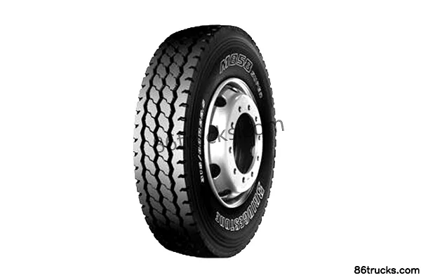 Bridgestone M858 SUPERII (8.25R16LT 16PR) Medium Truck Tire Exterior