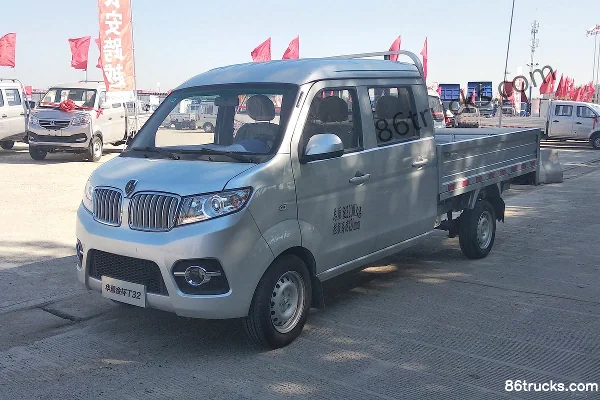 Jinbei T32 Extended Version 1.3L 86hp 4X2(6 wheels) Gasoline 2.51m Double-row Mini Truck Exterior (3) | 86Trucks
