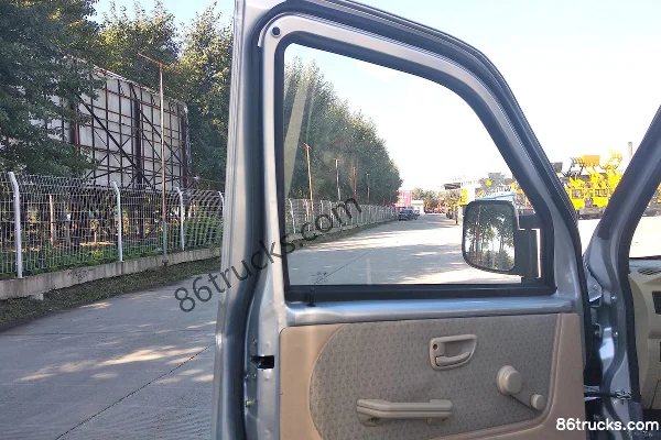 Jinbei T22 1.0L 61 ch 4X2(6 roues) essence camion plateau double cabine 2,05 m (2) | 86Trucks