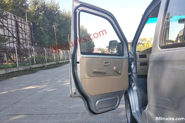 Jinbei T22 1.0L 61 ch 4X2(6 roues) essence camion plateau double cabine 2,05 m (1) | 86Trucks