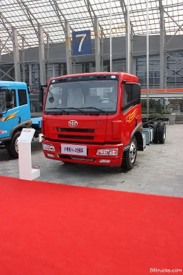 FAW Jiefang Qingdao Small Hanwei(J5M) Medium Truck 160 hp 4X2(6 wheels) 6.75m Grating Cargo Truck Exterior