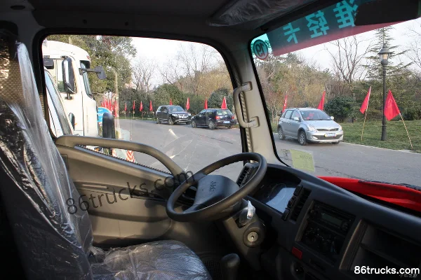 JAC Shuailing III 136 hp 4X2(6 wheels) 3.8m Single-row Van Light Truck Cab (1) | 86Trucks