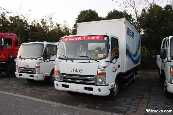 JAC Shuailing III 136 hp 4X2(6 wheels) 3.8m Single-row Van Light Truck Exterior (3) | 86Trucks