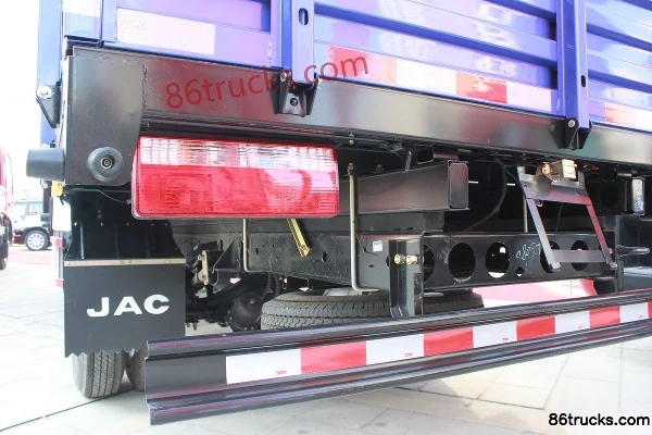 JAC Shuailing III 109 hp 4X2(6 wheels) 3.8m Single Row Flatbed Light Truck Cab (2) | 86Trucks