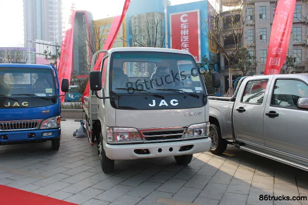 JAC Good Luck 60 hp 4X2(6 wheels) 3.3m single-row flatbed light truck Exterior (2) | 86Trucks