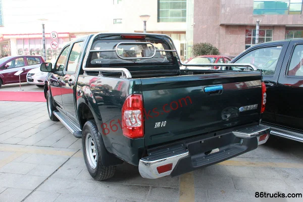 JAC Ruiling 2011 88 ch 2,5 L diesel pick-up double cabine standard (4D25) Photos officielles (3) | 86Trucks