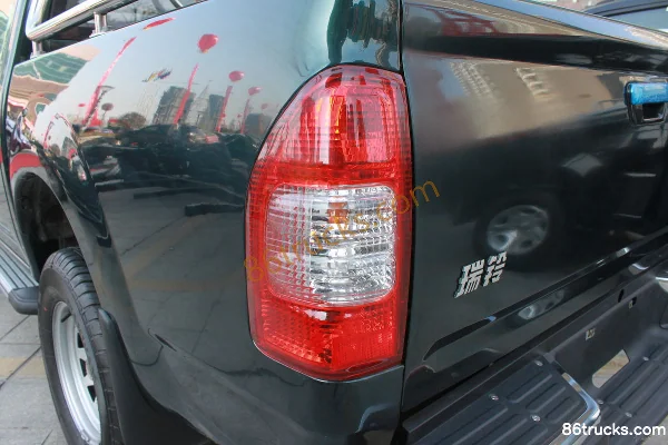 JAC Ruiling 2011 88 ch 2,5 L diesel pick-up double cabine standard (4D25) Photos officielles (1) | 86Trucks