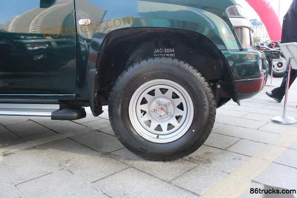 JAC Ruiling 2011 88 ch 2,5 L diesel pick-up double cabine standard (4D25) Châssis (3) | 86Trucks