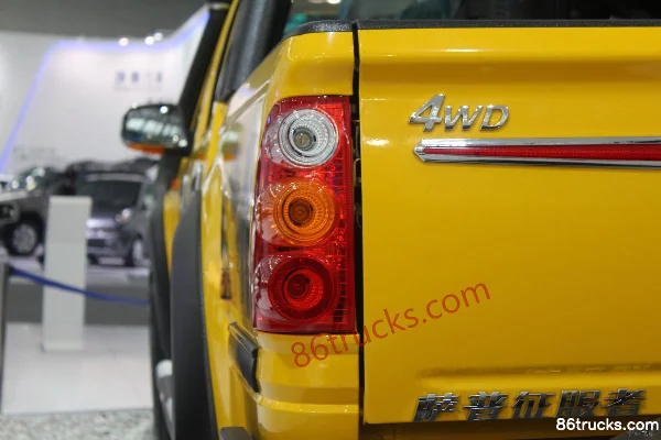 Foton Sup V off-road version 2.8L diesel double-row pickup Body (2) | 86Trucks