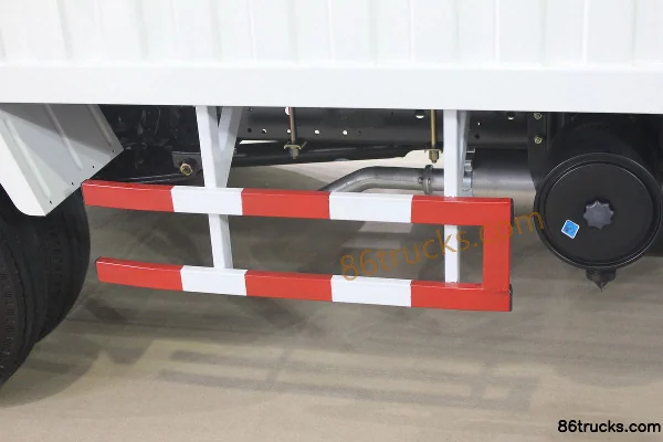 GAC HINO 300J Series 125 hp 4X2(6 wheels) 3.3m Double Row Stake Truck Chassis (3) | 86Trucks