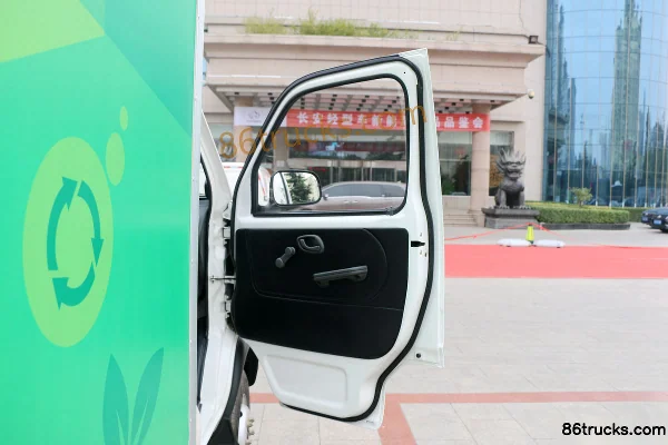 Changan Light Truck Shenqi 3.49T 3.3m Single Row Electric Van Mini Truck 61.69kWh 4X2(6 wheels) Cab (2) | 86Trucks