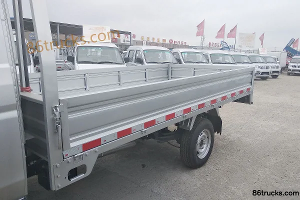 Jinbei T50 1.5L 109hp 4X2(6 wheels) Gasoline 3.4m Single Row Flatbed Mini Truck (Single Rear Tire) Body (1) | 86Trucks