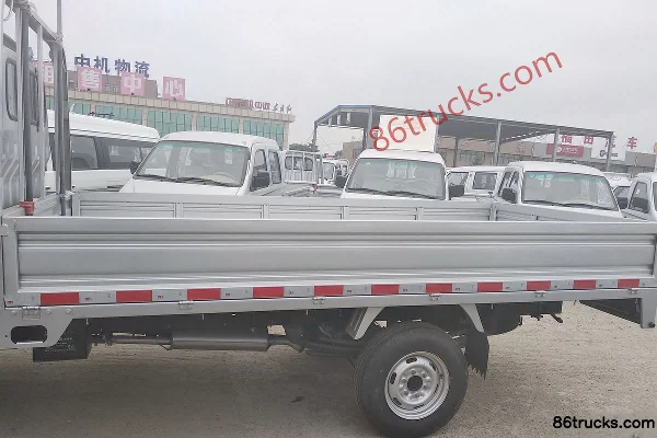 Jinbei T50 1.5L 109hp 4X2(6 wheels) Gasoline 3.4m Single Row Flatbed Mini Truck (Single Rear Tire) Body (2) | 86Trucks