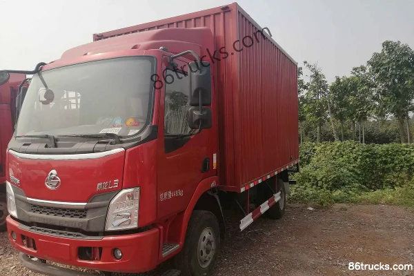 Dongfeng Liuqi Chenglong L3 160 hp 4X2(6 wheels) 4.2m single-row box van light truck (Lulujunhua brand) Exterior (2) | 86Trucks