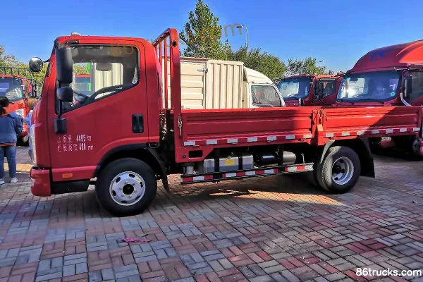 Kama Kaijie M3 116 ch 4X2(6 roues) camion léger à ridelles, cabine simple, 4,2 m Extérieur (3) | 86Trucks